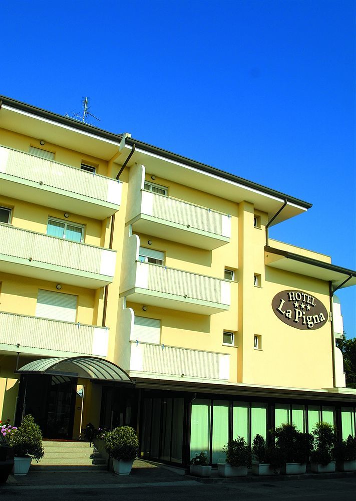 Hotel La Pigna Lignano Sabbiadoro Exterior foto